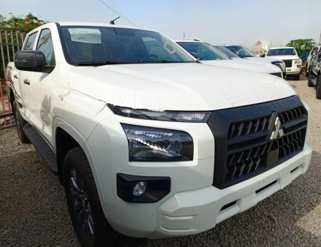 Mitsubishi L200 à vendre Abidjan - Voiture Côte d'Ivoire