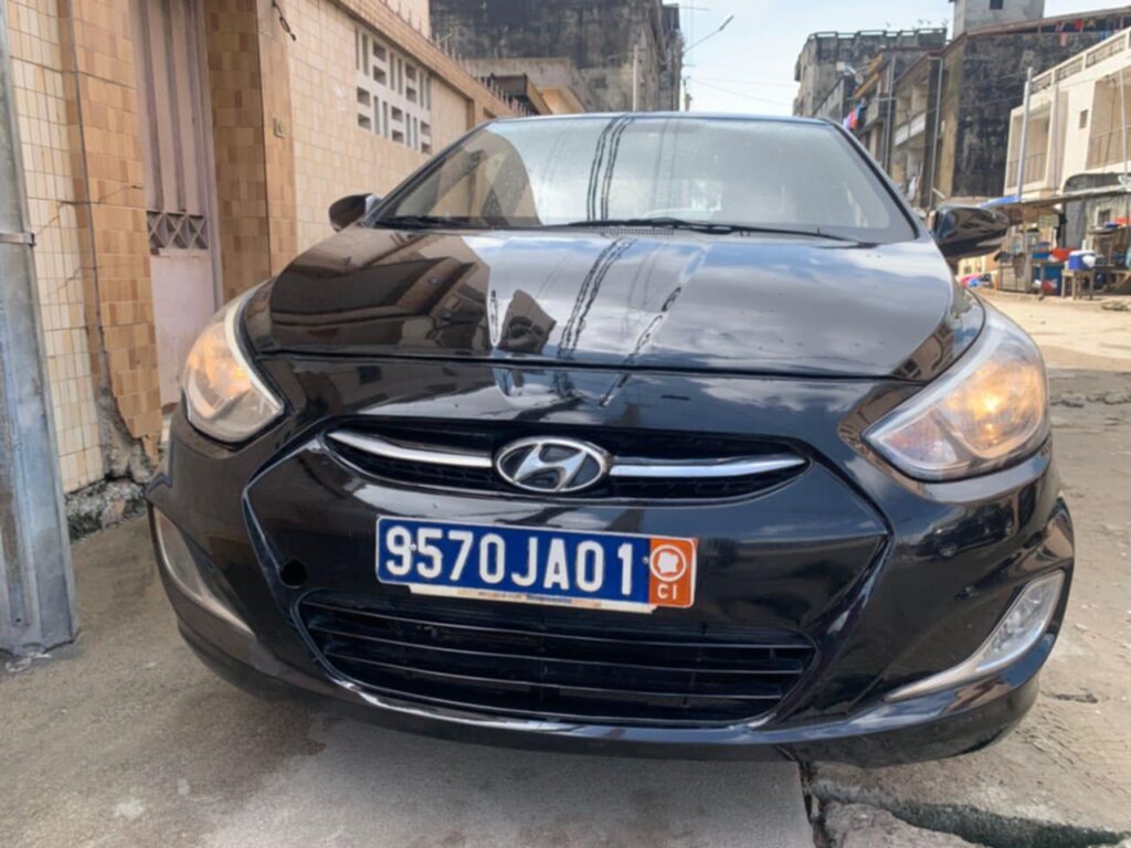 Hyundai Accent à vendre Abidjan - Voiture Côte d'Ivoire