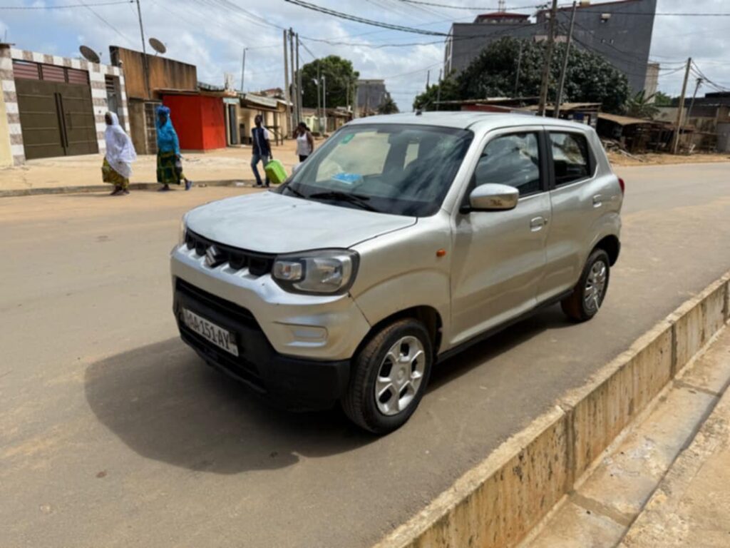 Suzuki Expresso à vendre Abidjan - Voiture Côte d'Ivoire