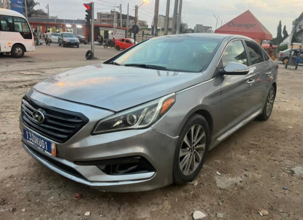 Hyundai Sonota à vendre Abidjan - Voiture Côte d'Ivoire