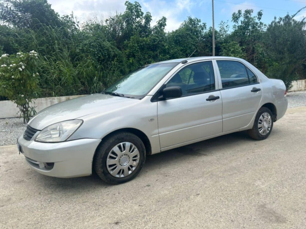 Mitsubishi Lancer à vendre Abidjan - Voiture Côte d'Ivoire