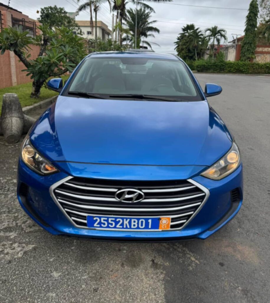 Hyundai Elantra à vendre - Voiture Côte d'Ivoire