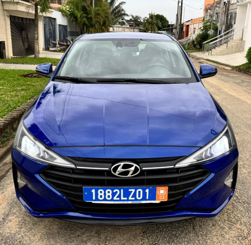 Hyundai Elantra à vendre Abidjan - Voiture Côte d'Ivoire