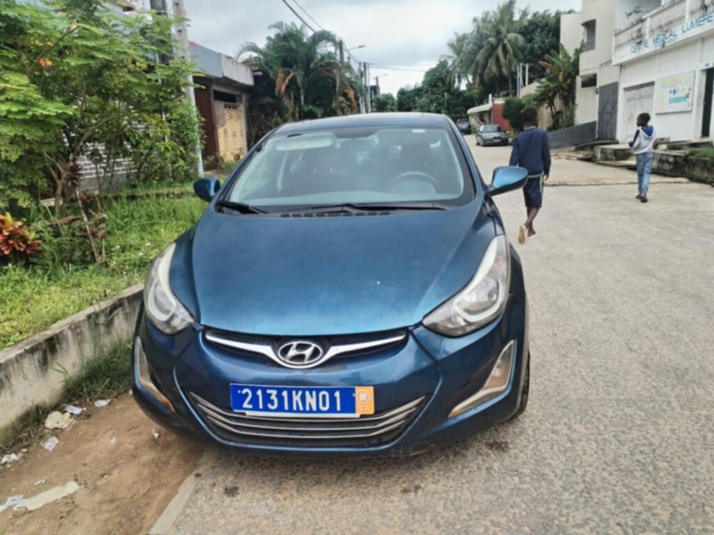 Hyundai Elantra à vendre Abidjan - Voiture Côte d'Ivoire