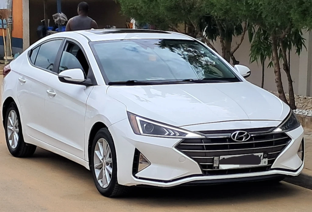 Hyundai Elantra à vendre Abidjan - Voiture Côte d'Ivoire