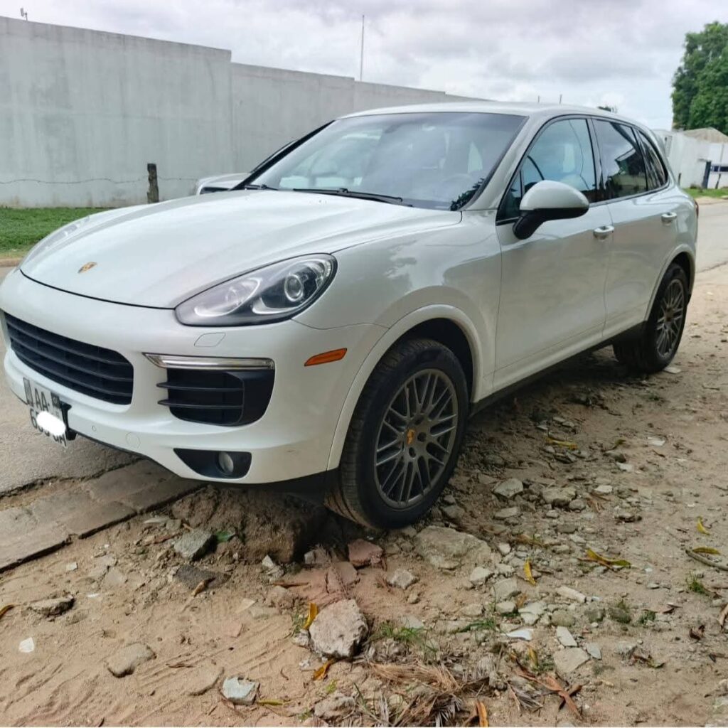 Porsche Cayenne à vendre Abidjan - Voiture Côte d'Ivoire