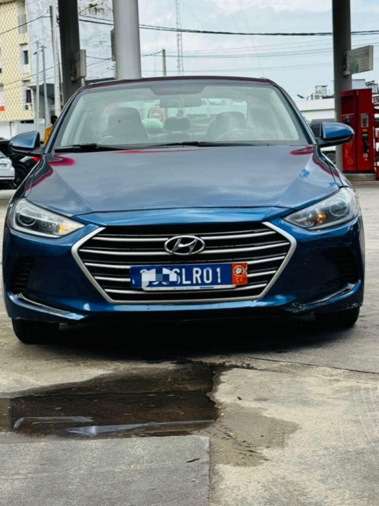 Hyundai Elantra à vendre Abidjan - Voiture Côte d'Ivoire