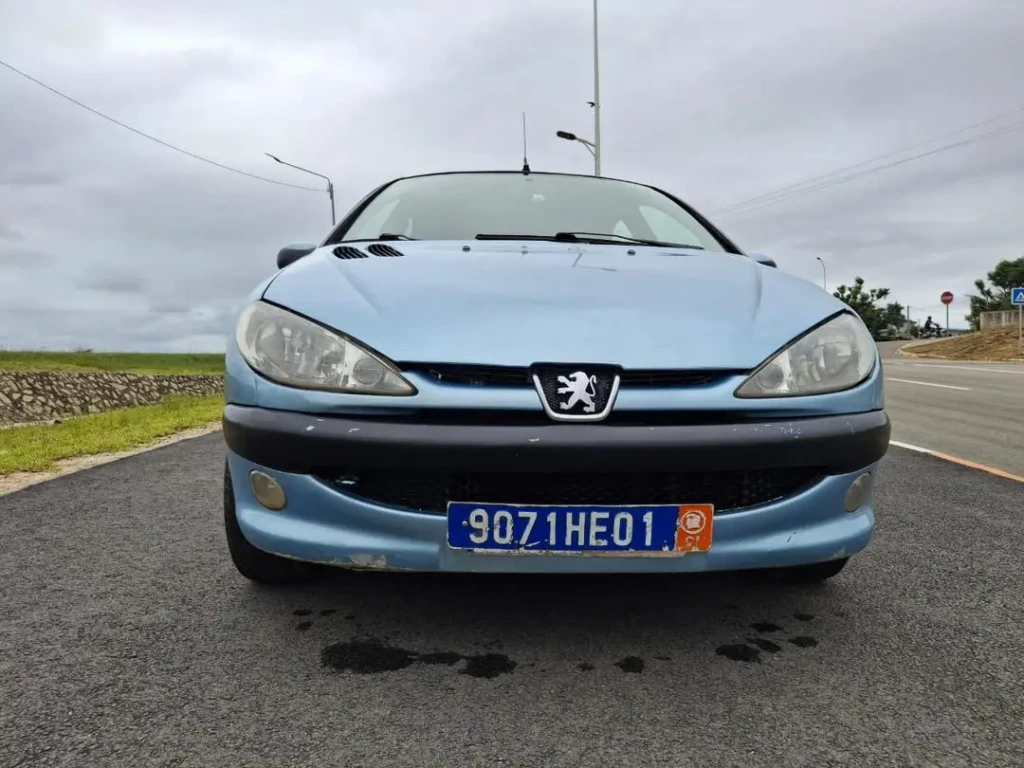Peugeot 206 à vendre Abidjan - Voiture Côte d'Ivoire