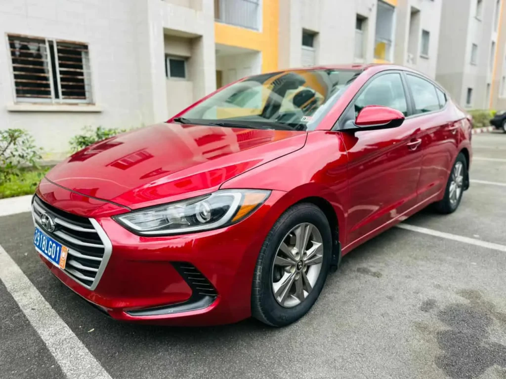 Hyundai Elantra à vendre Abidjan - Voiture Côte d'Ivoire