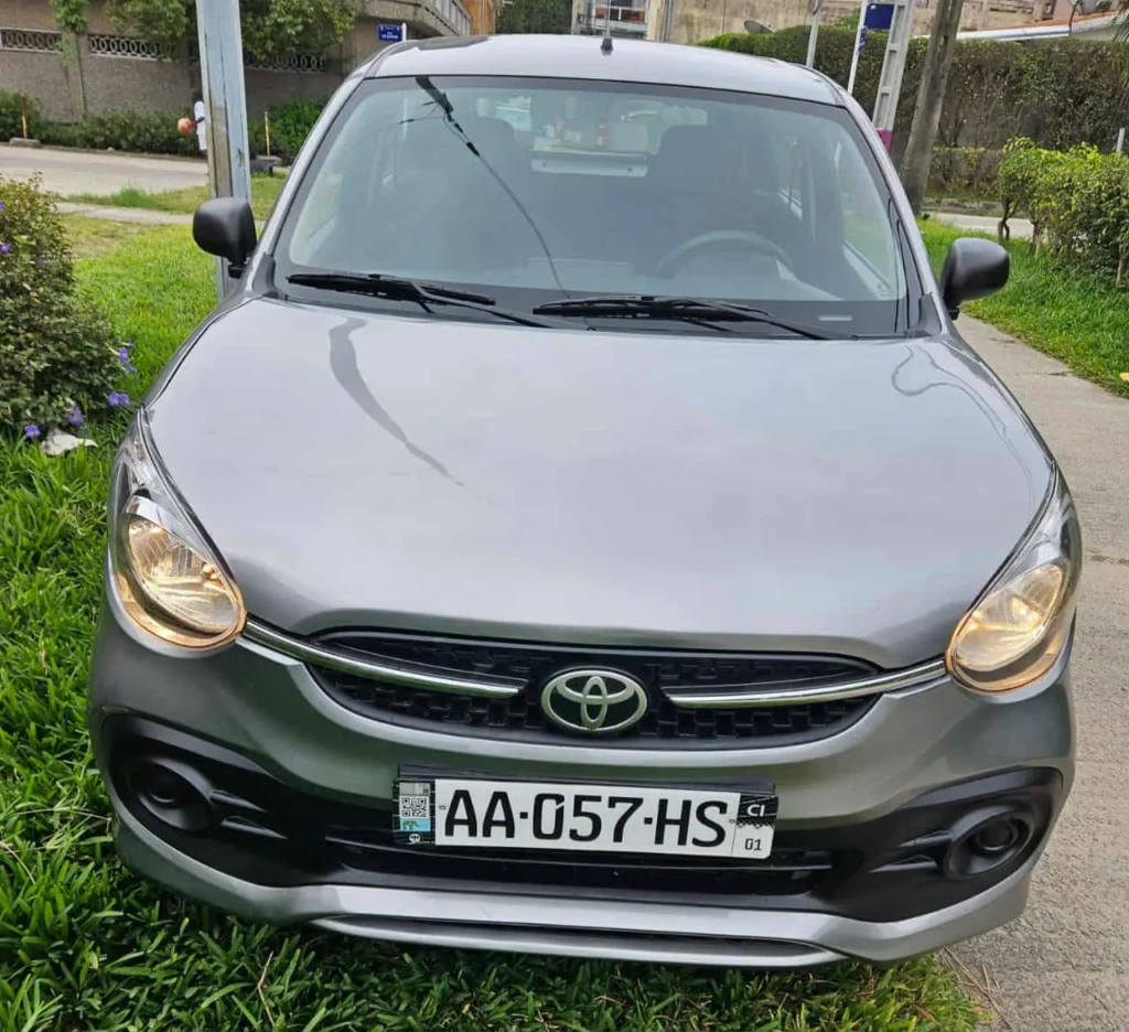 Toyota Vitz à vendre Abidjan - Voiture Côte d'Ivoire
