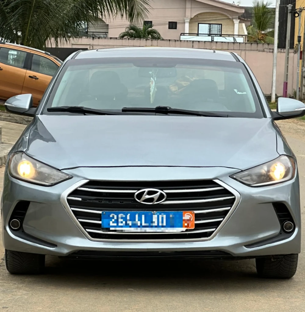 Hyundai Elantra à vendre Abidjan - Voiture Côte d'Ivoire