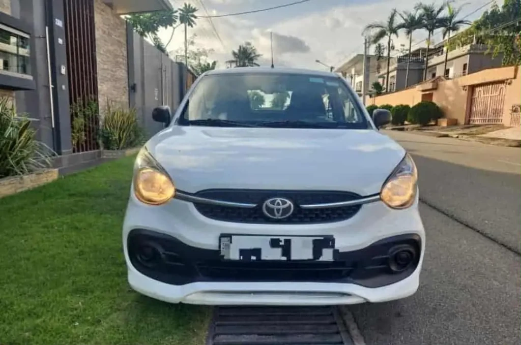 Toyota Vitz à vendre Abidjan - Voiture Côte d'Ivoire