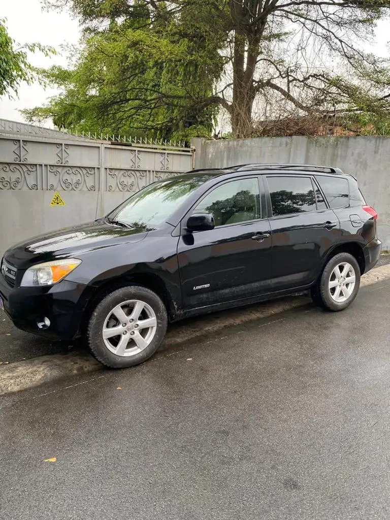 Toyota Rav4 à vendre Abidjan - Voiture Côte d'Ivoire