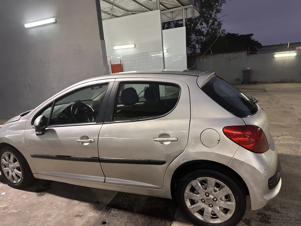 Peugeot 207 à vendre Abidjan - Voiture Côte d'Ivoire