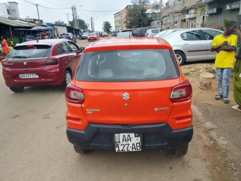 Suzuki Expresso à vendre Abidjan - Voiture Côte d'Ivoire