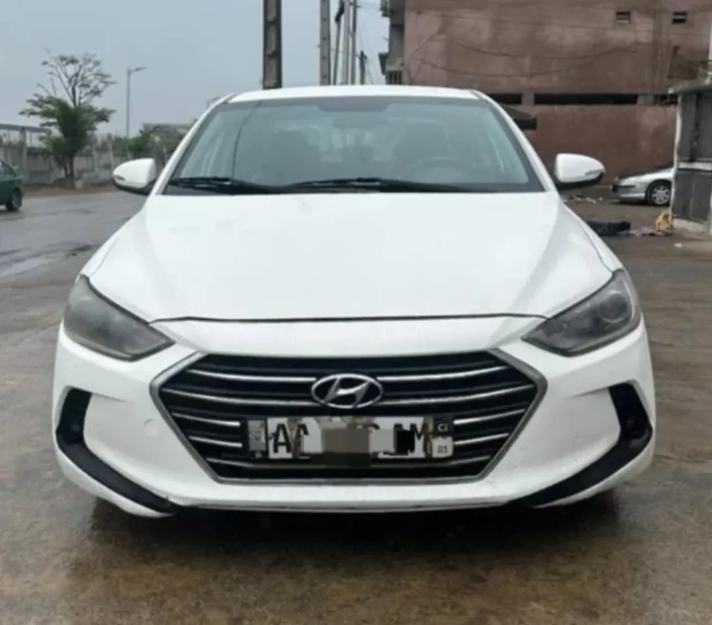 Hyundai Avante à vendre Abidjan - Voiture Côte d'Ivoire