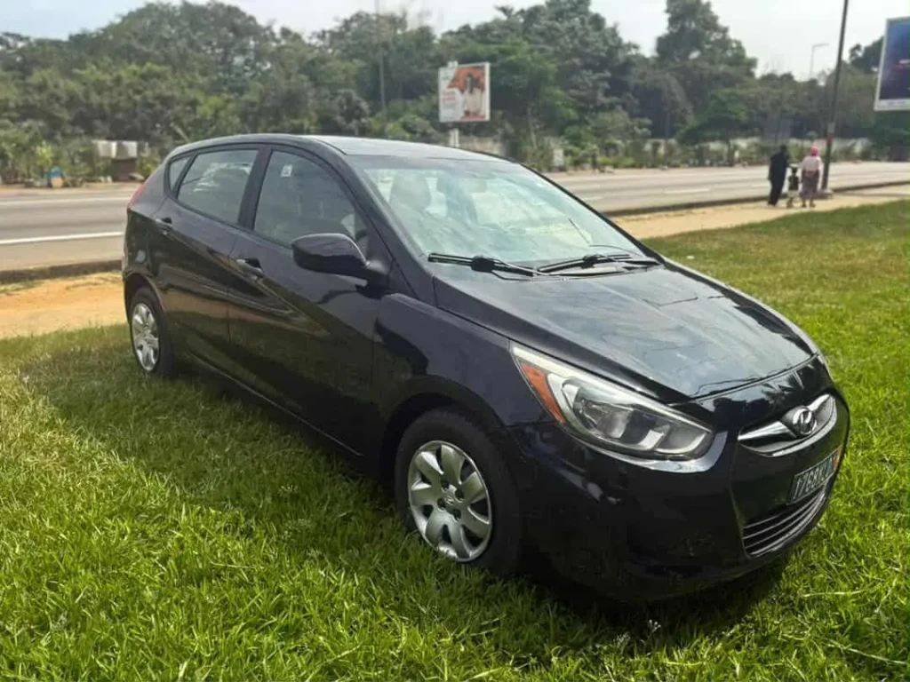 Hyundai Accent à vendre Abidjan - Voiture Côte d'Ivoire