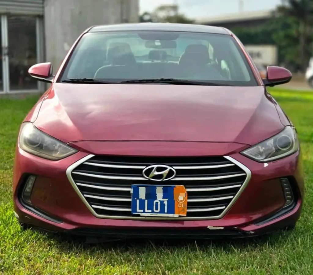 Hyundai Elantra à vendre Abidjan - Voiture Côte d'Ivoire