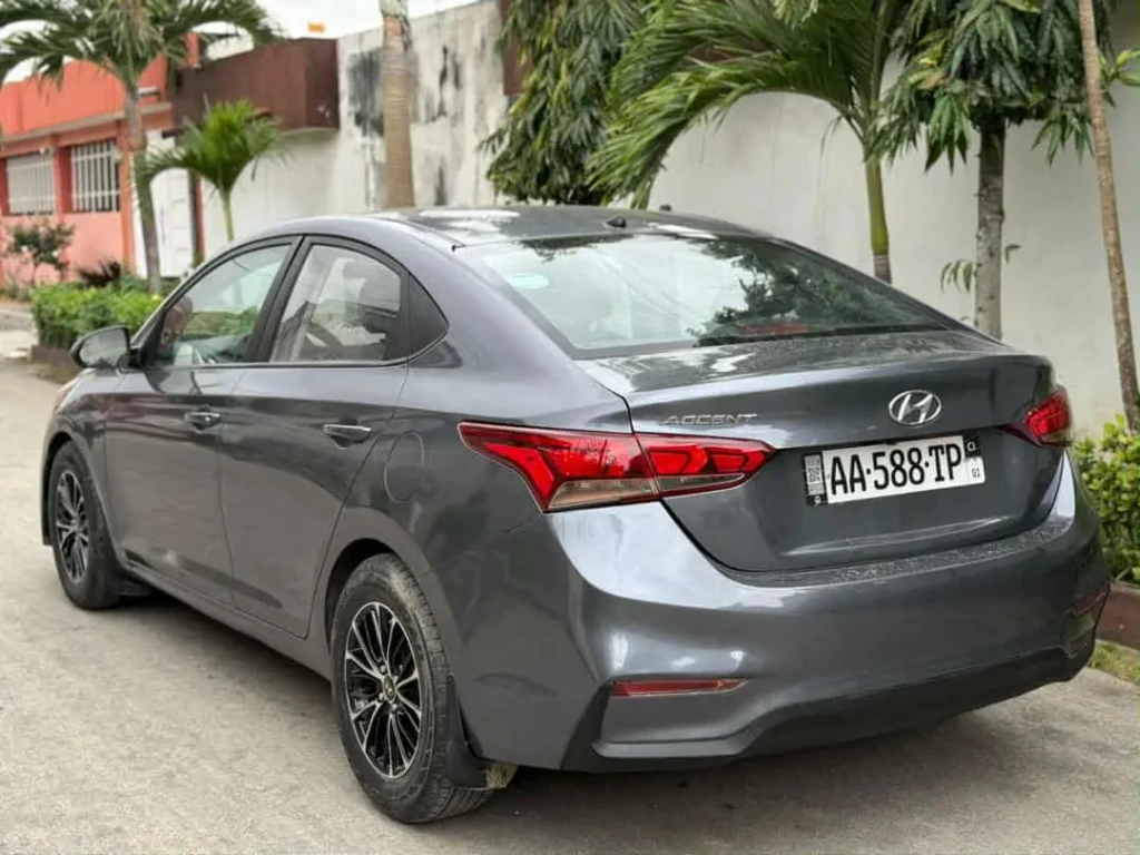Hyundai Accent à vendre Abidjan - Voiture Côte d'Ivoire