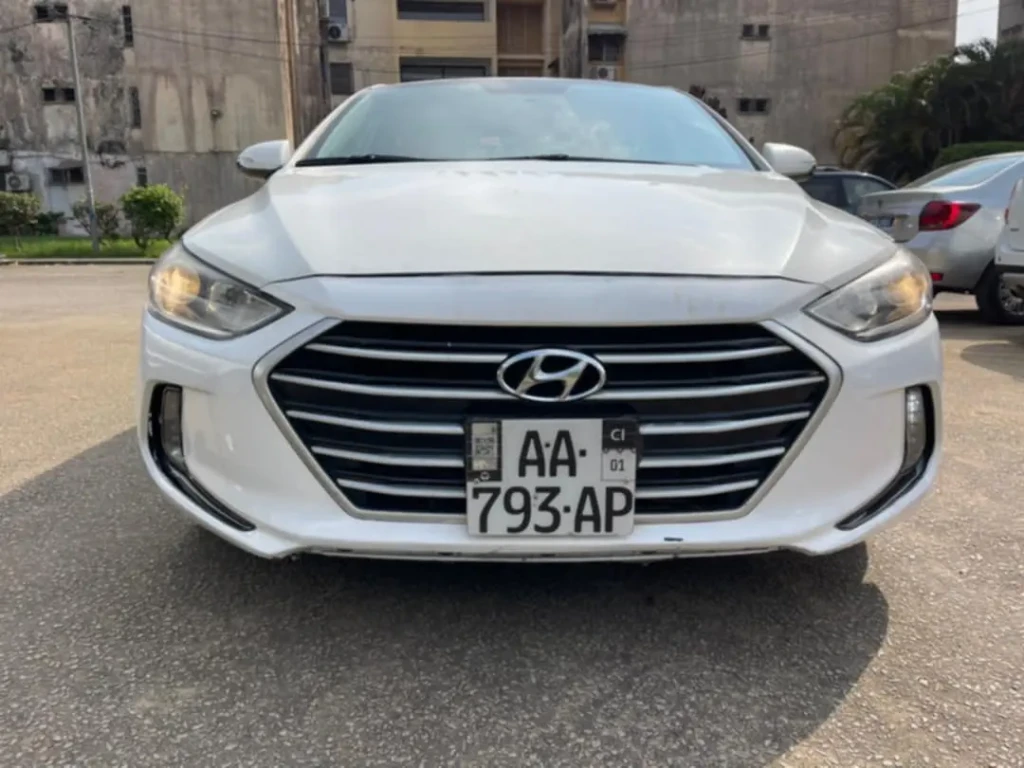 Hyundai Elantra à vendre Abidjan - Voiture Côte d'Ivoire