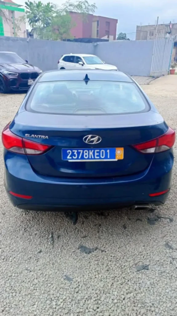Hyundai Elantra à vendre Abidjan - Voiture Côte d'Ivoire