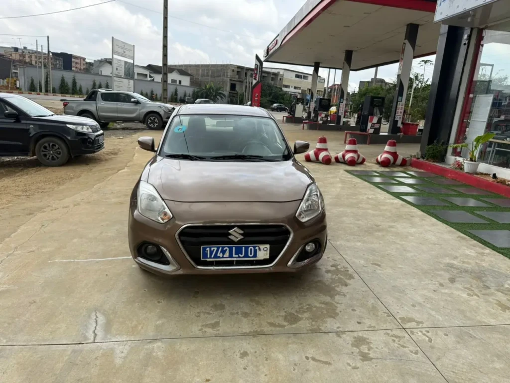 Suzuki DZIVE à vendre Abidjan - Voiture Côte d'Ivoire