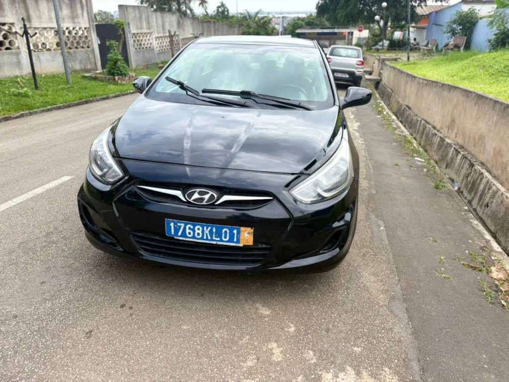 Hyundai Accent à vendre Abidjan - Voiture Côte d'Ivoire