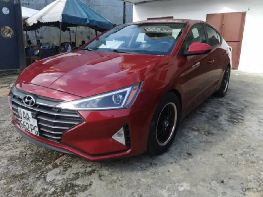Hyundai Elantra à vendre Abidjan - Voiture Côte d'Ivoire