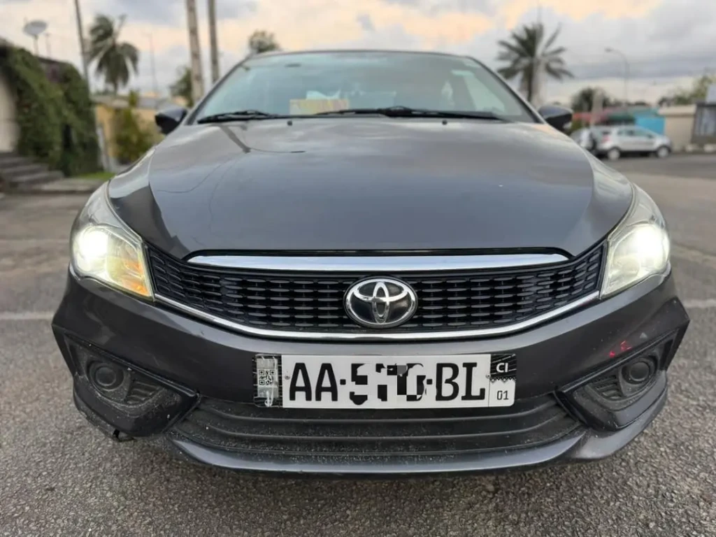 Toyota BELTA à vendre Abidjan - Voiture Côte d'Ivoire