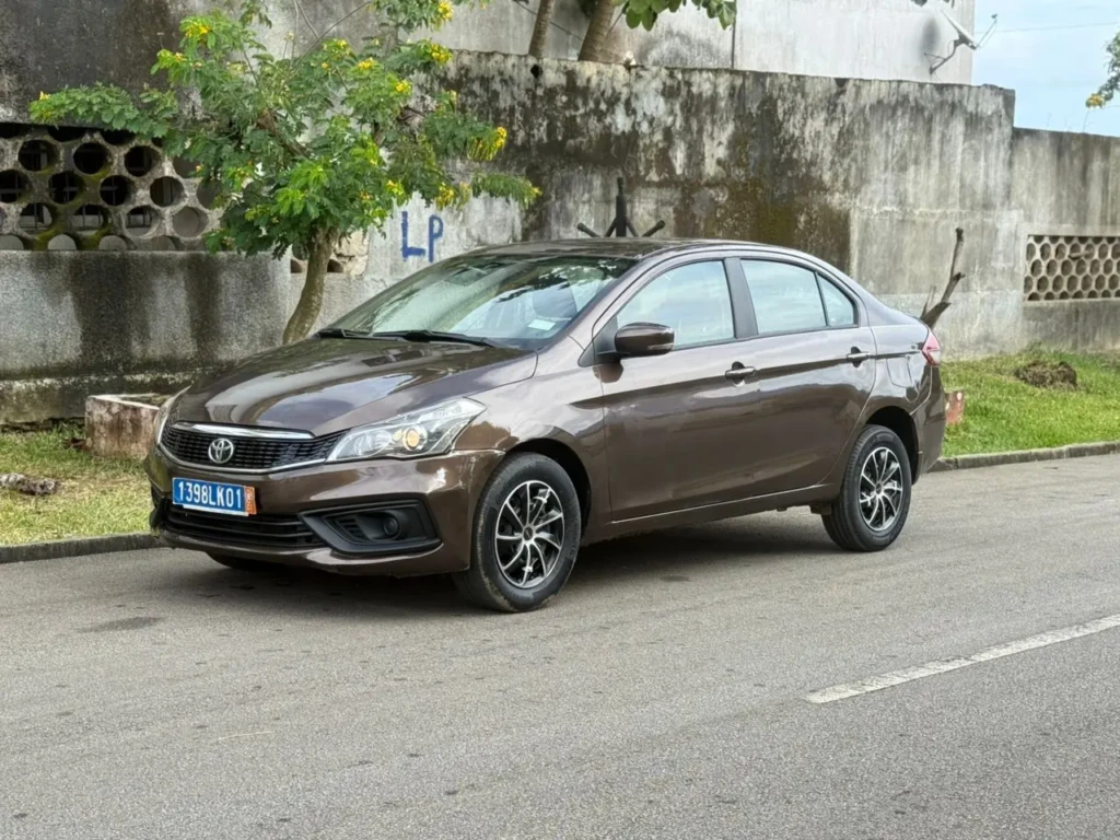 Toyota BELTA à vendre Abidjan - Voiture Côte d'Ivoire