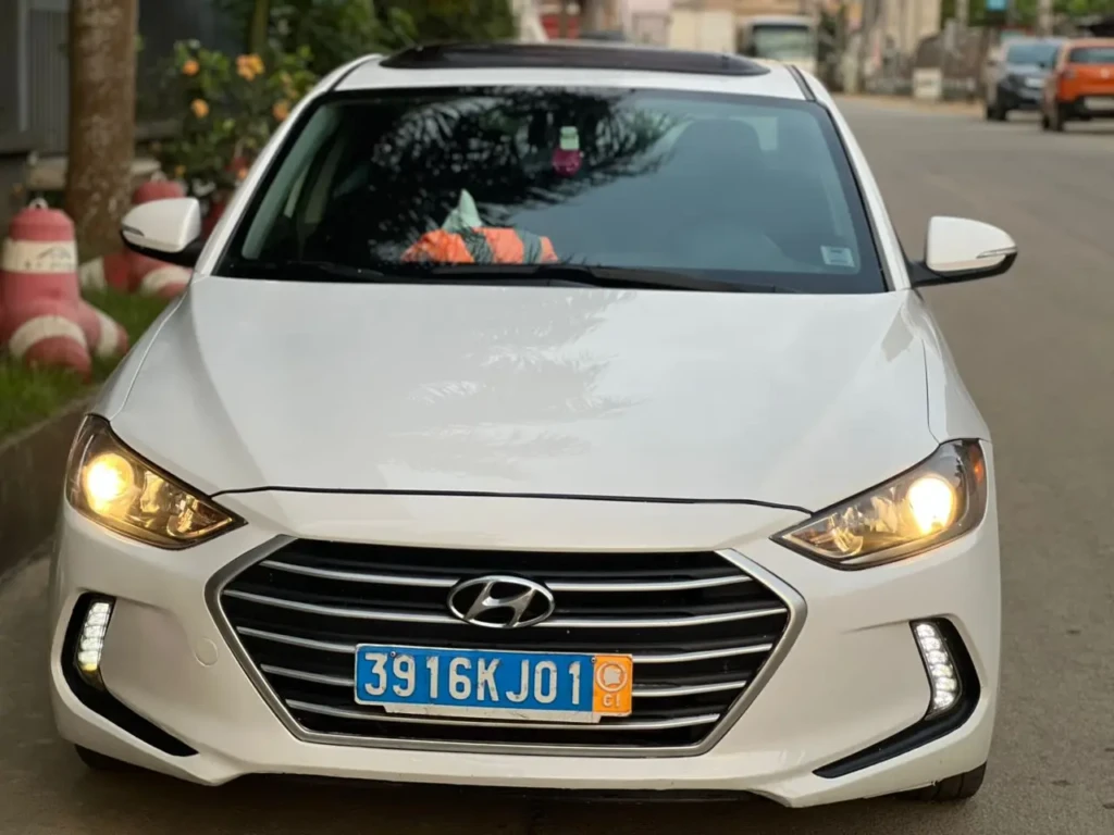 Hyundai Elantra à vendre Abidjan - Voiture Côte d'Ivoire