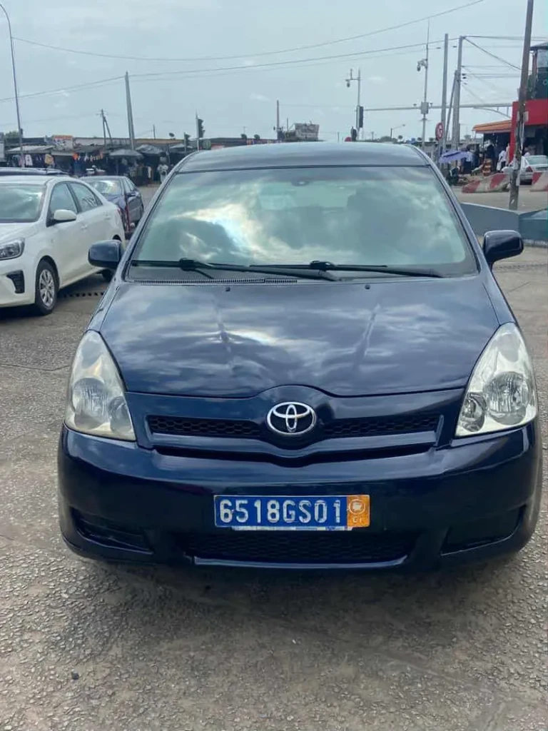 Toyota Verso à vendre Abidjan - Voiture Côte d'Ivoire