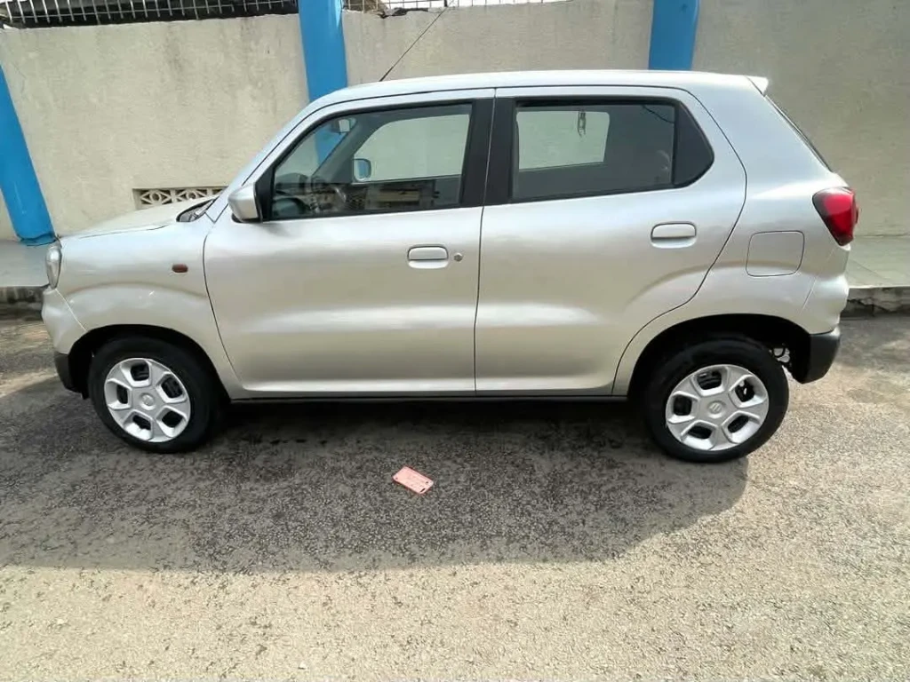 Suzuki Expresso à vendre Abidjan - Voiture Côte d'Ivoire