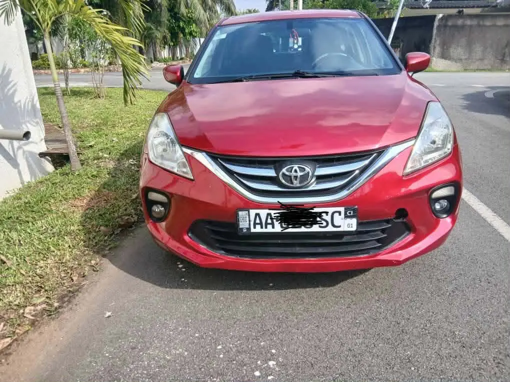 Toyota Starlet à vendre Abidjan - Voiture Côte d'Ivoire