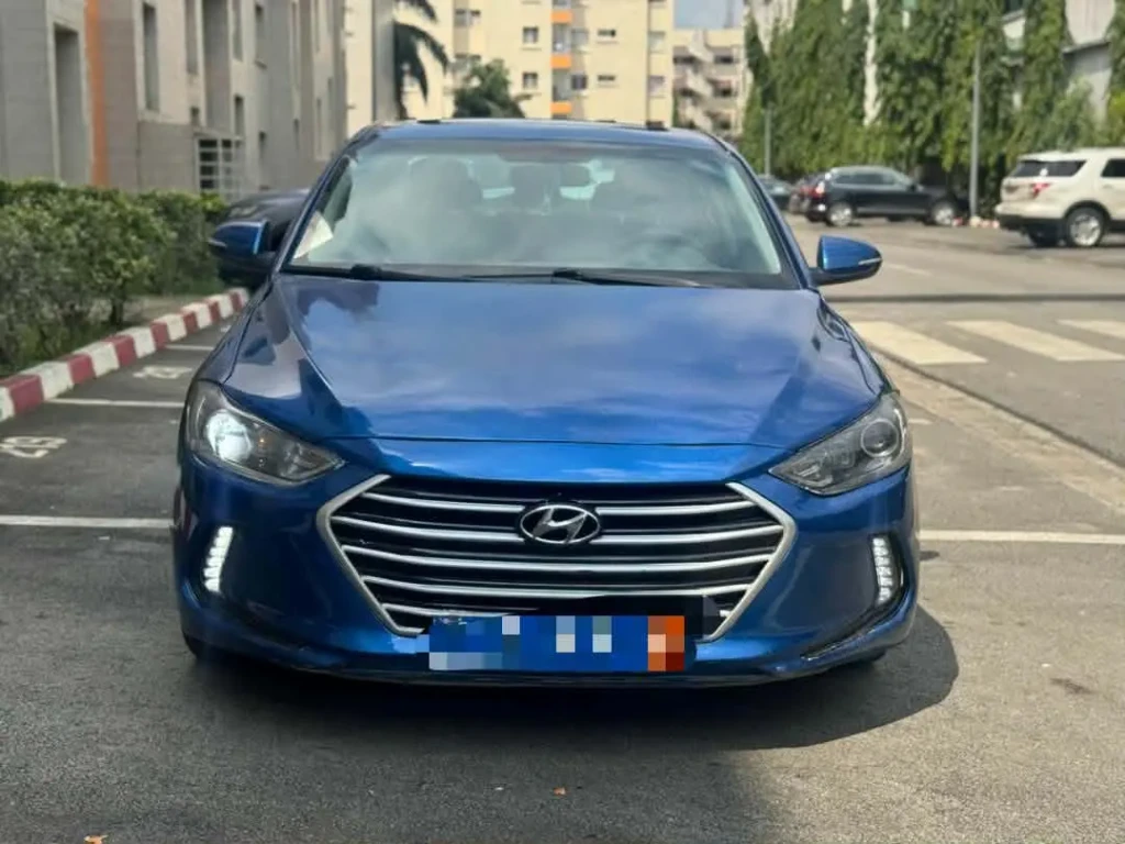 Hyundai Elantra à vendre Abidjan - Voiture Côte d'Ivoire