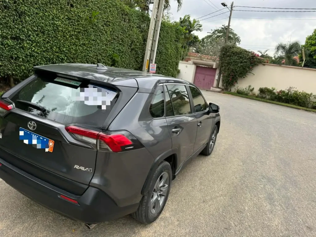 Toyota RAV 4 à vendre Abidjan - Voiture Côte d'Ivoire