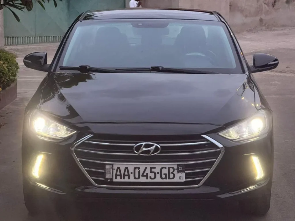 Hyundai Elantra à vendre Abidjan - Voiture Côte d'Ivoire