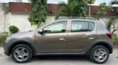 Renault sandero à vendre Abidjan - Voiture Côte d'Ivoire