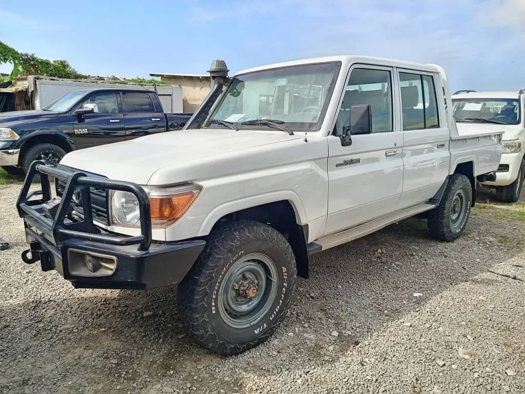 Toyota Land Cruiser J79 à vendre Abidjan - Voiture Côte d'Ivoire