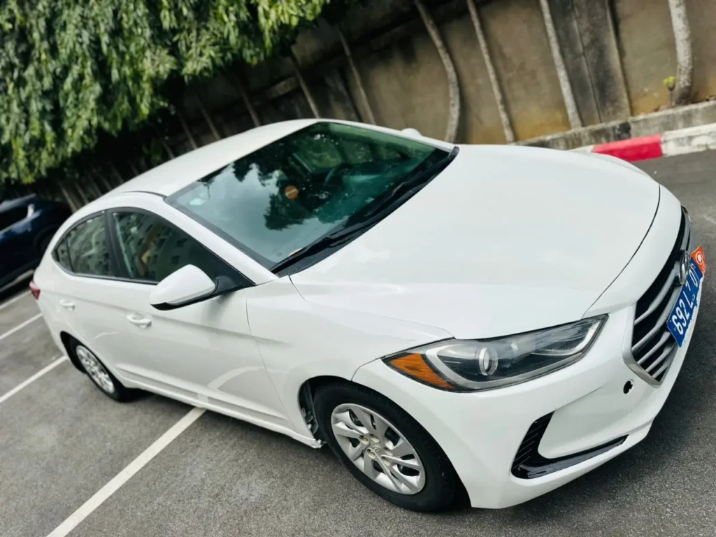 Hyundai Elantra à vendre - Voiture Côte d'Ivoire
