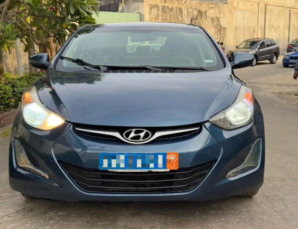 Hyundai Elantra à vendre Abidjan - Voiture Côte d'Ivoire