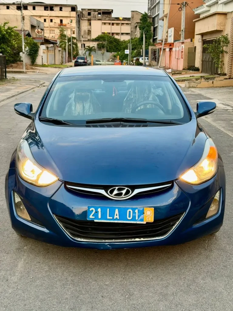Hyundai Elantra à vendre Abidjan - Voiture Côte d'Ivoire