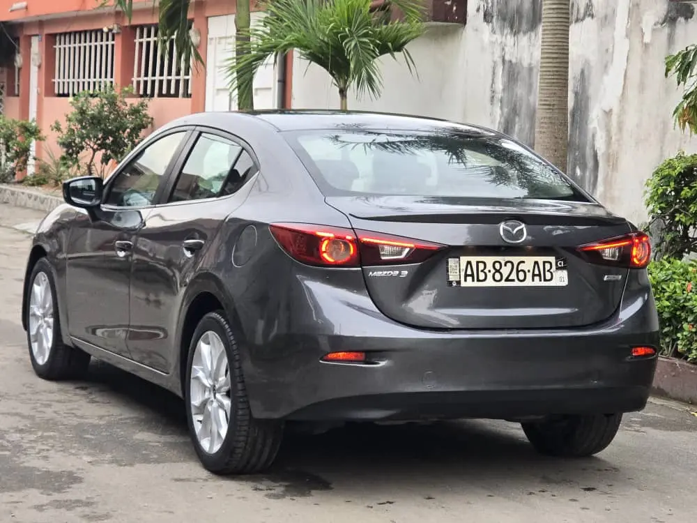Mazda 3 à vendre Abidjan - Voiture Côte d'Ivoire