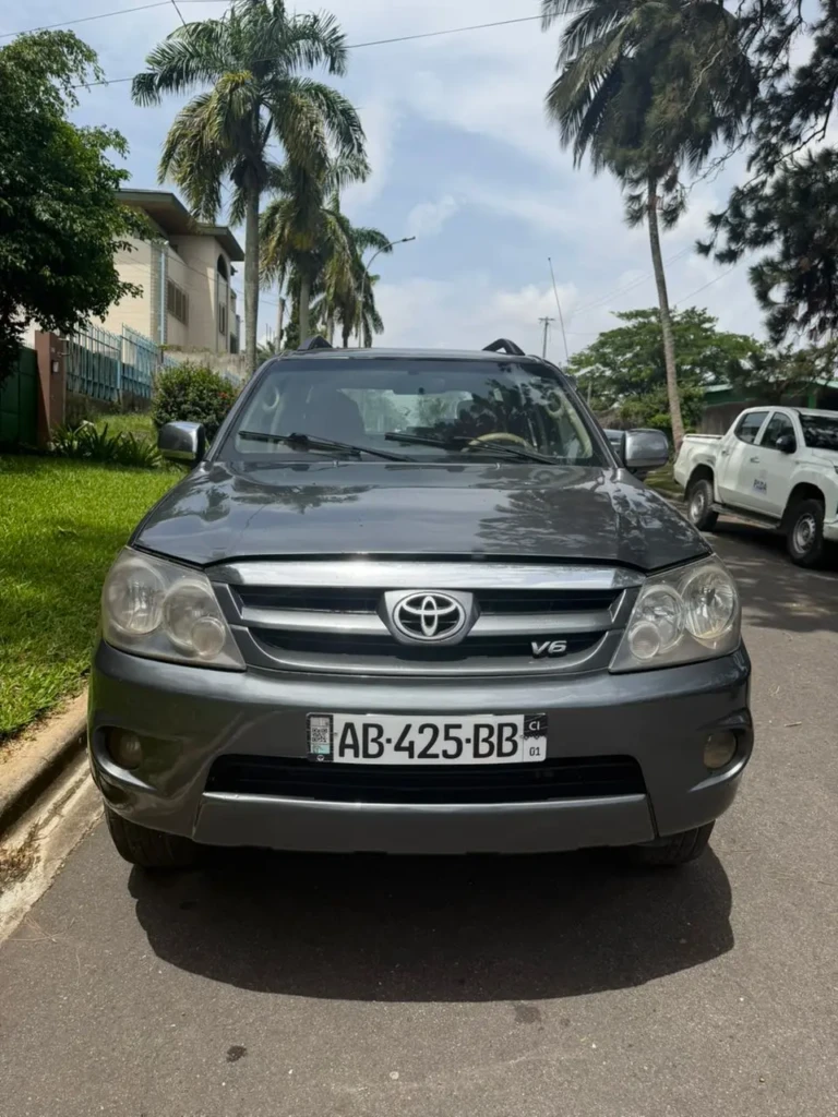 Toyota Fortuner à vendre Abidjan - Voiture Côte d'Ivoire
