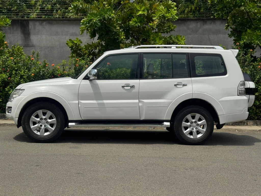 MISTUBISHI Pajero à vendre Abidjan - Voiture Côte d'Ivoire
