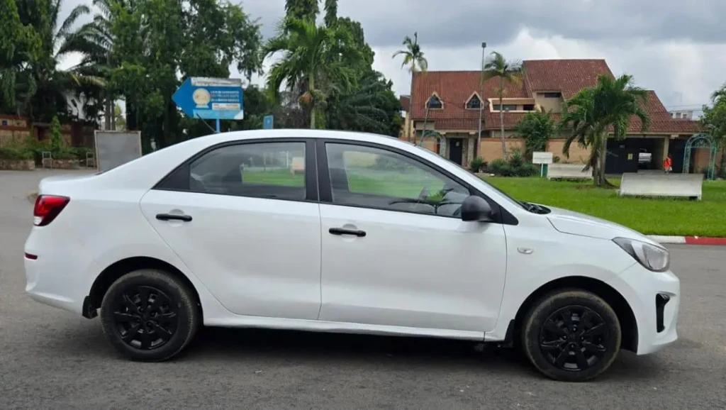 Kia Pegas à vendre Abidjan - Voiture Côte d'Ivoire