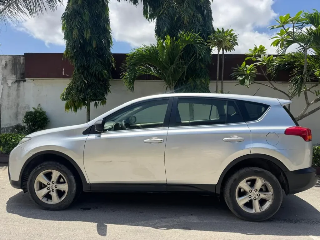 Toyota RAV 4 à vendre Abidjan - Voiture Côte d'Ivoire