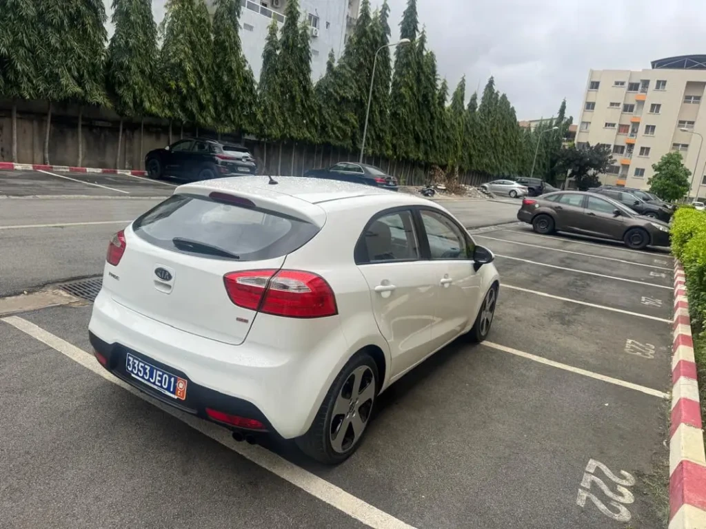 Kia Rio à vendre Abidjan - Voiture Côte d'Ivoire