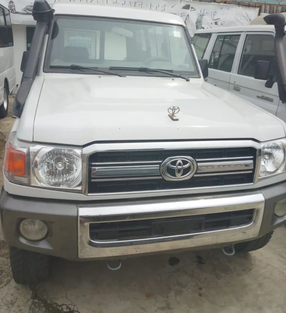 Toyota Land cruiser sw à vendre Abidjan - Voiture Côte d'Ivoire
