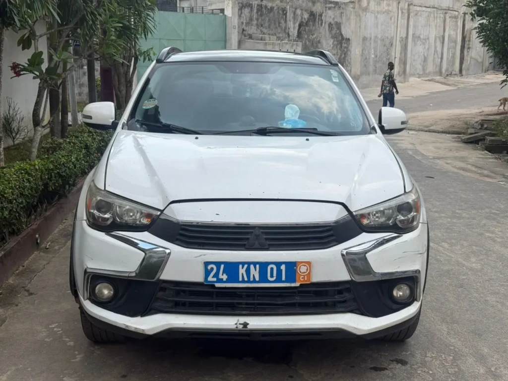MISTUBISHI Mitsubishi à vendre Abidjan - Voiture Côte d'Ivoire